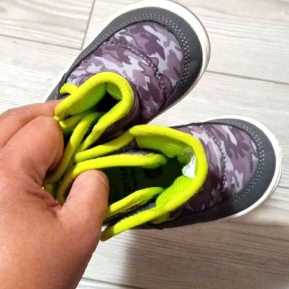 (72-3395)  🔥3/$20🔥 SURPRIZE by Stride Rite  Shoes  Size 4 - Picture 8 of 10